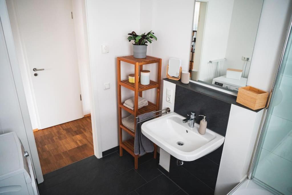 Traumwohnung Im Koelner Sueden Hürth Exterior foto